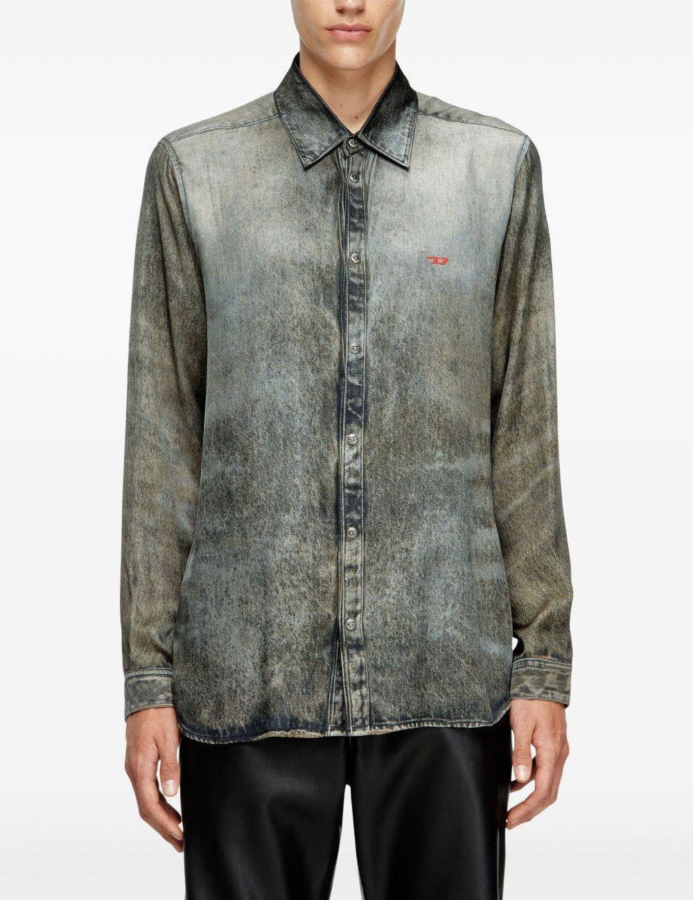 Camicia con lavaggio acido in nero Diesel - uomo 