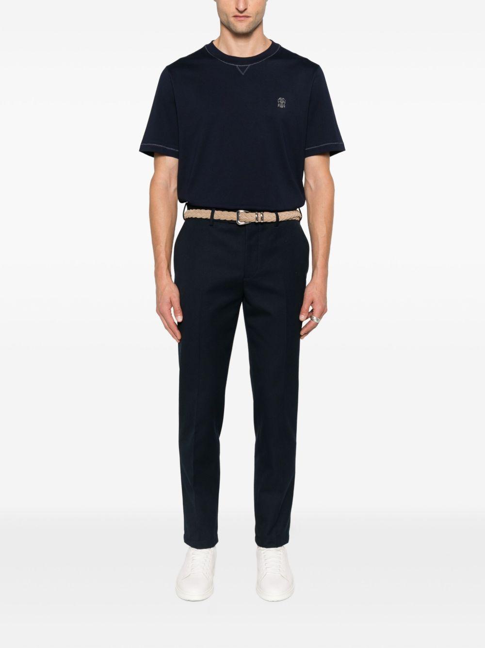 T-shirt girocollo con logo ricamato in blu Brunello cucinelli - uomo 