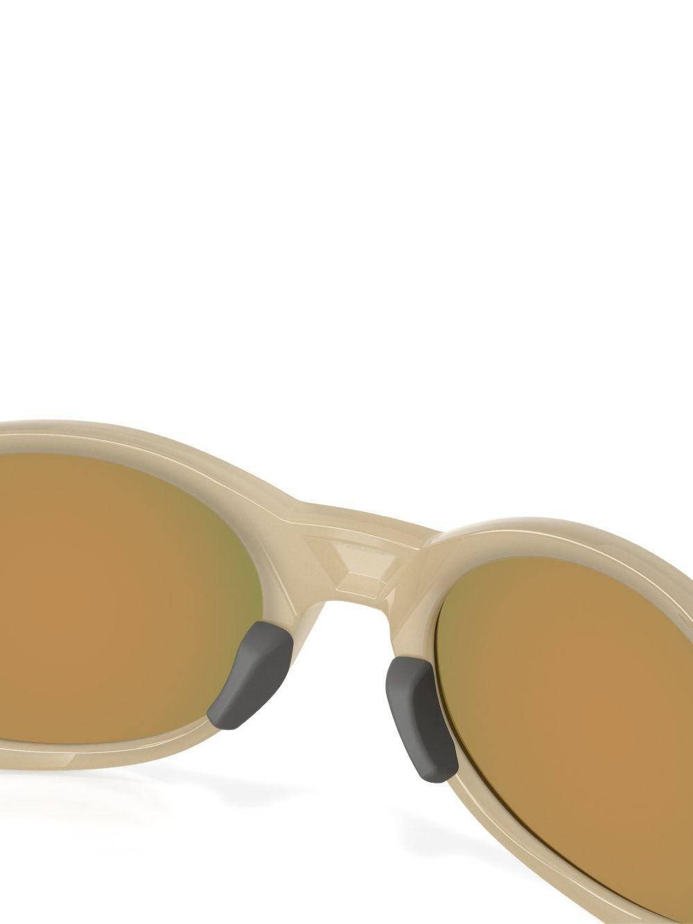 occhiali da sole ovali con lente rossa oakley - unisex 
