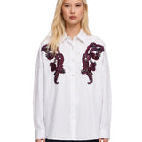 Camicia con ricami floreali 3D in bianco 