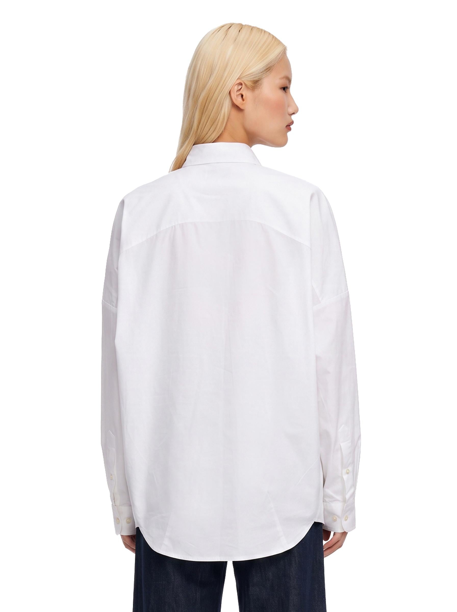 Camicia con ricami floreali 3D in bianco 
