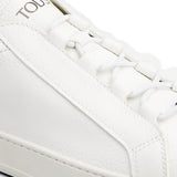 Sneakers basse in pelle scamosciata in bianco 
