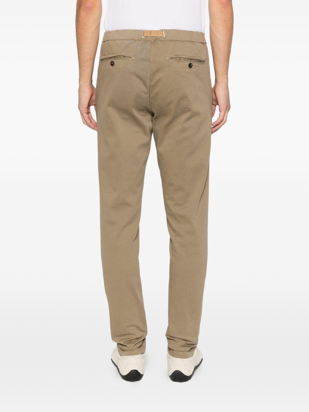 Pantaloni cargo con tasche in verde Whitesand - uomo 