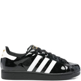 Sneakers superstar II con finitura lucida in nero Adidas - uomo 