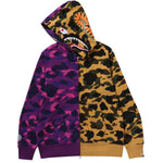 Felpa con zip intera e motivo mimetico con squalo in viola A bathing ape - uomo 