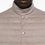 Gilet imbottito con tasche in beige Brunello Cucinelli - uomo 
