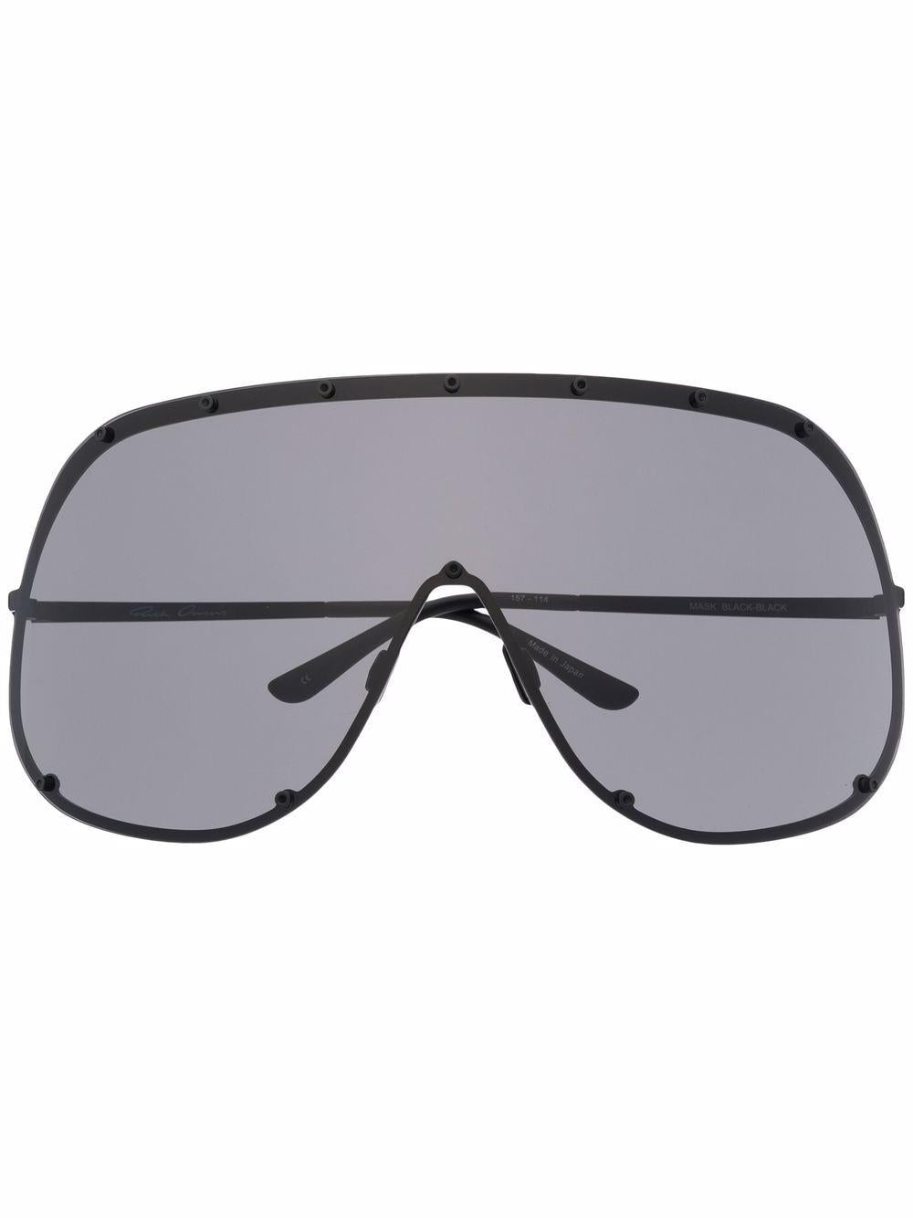 Occhiali da sole oversize in nero 