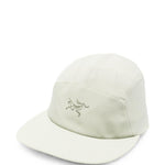 Cappello con logo in verde 