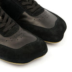Sneakers con grafica numerica in nero 