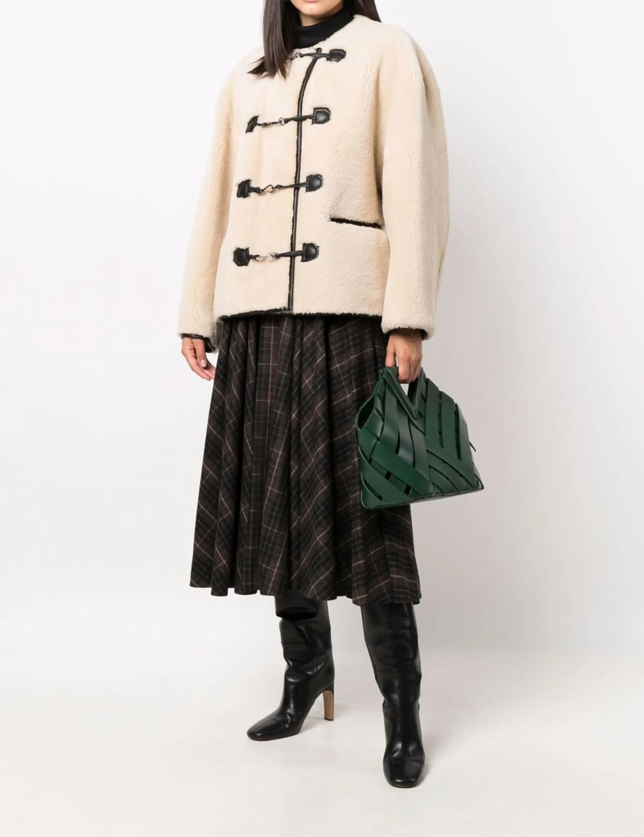 Giacca in shearling in bianco Toteme - donna 