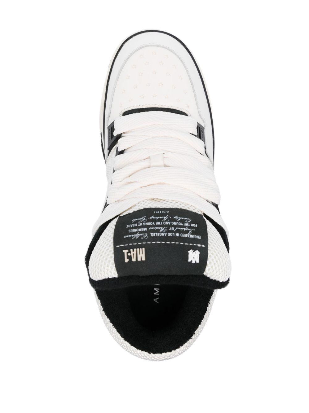 Sneakers MA-1 in bianco 