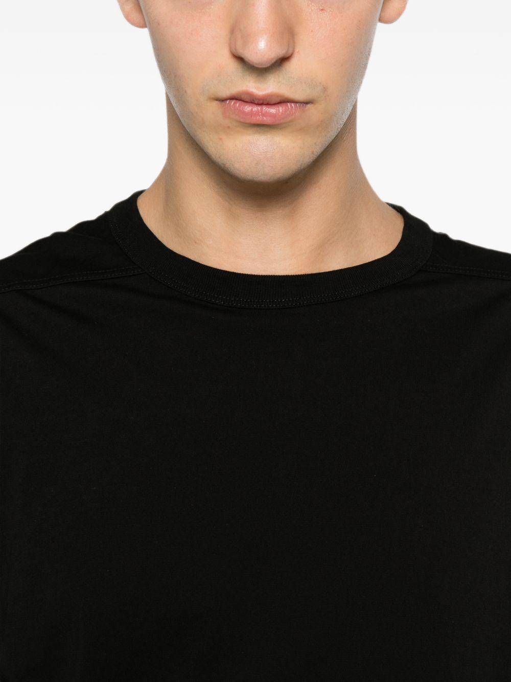T-shirt a girocollo in nero 