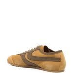 Sneakers in pelle con design a pannelli in marrone 