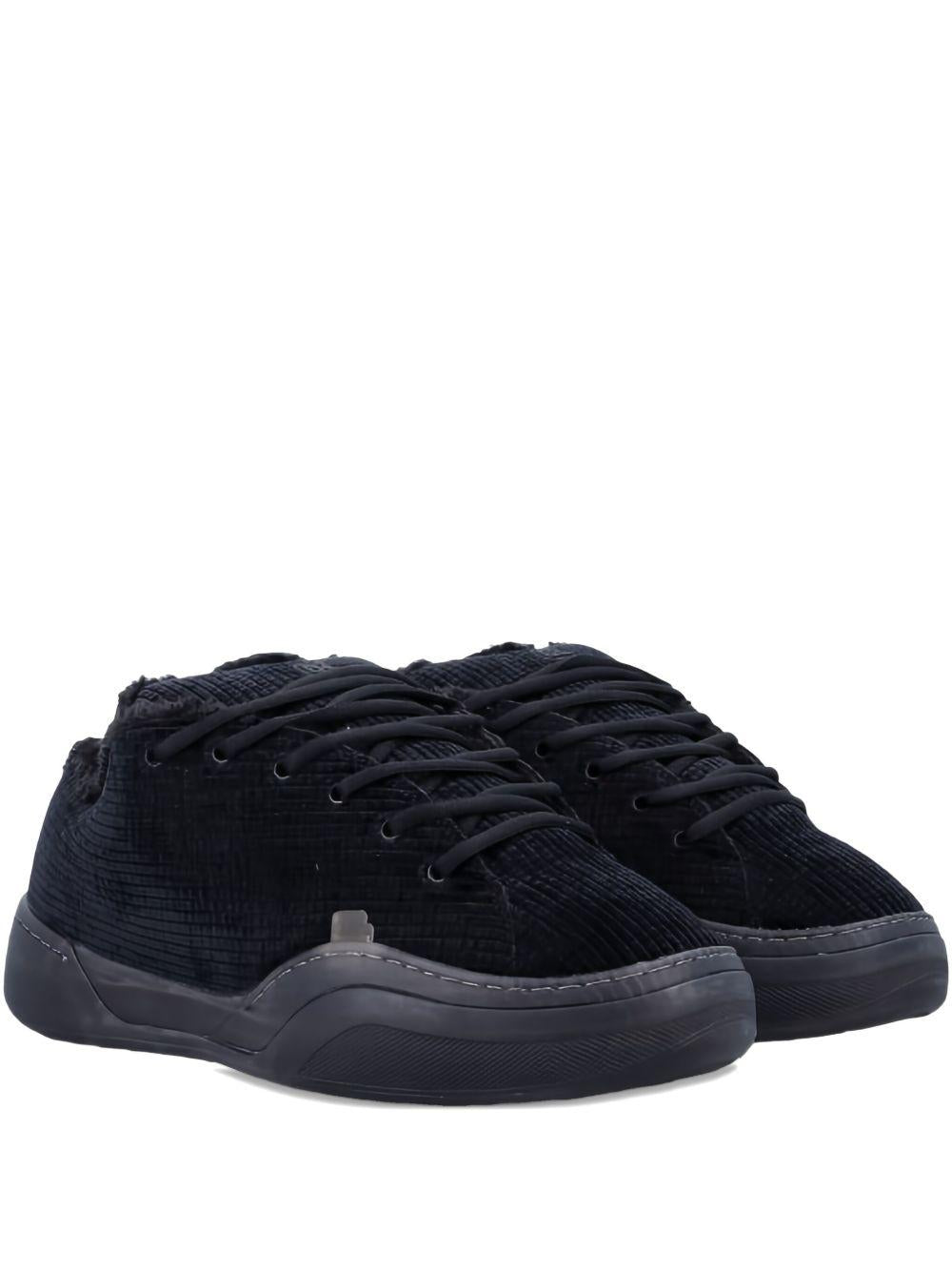 Sneakers in velluto a coste vamp in nero 