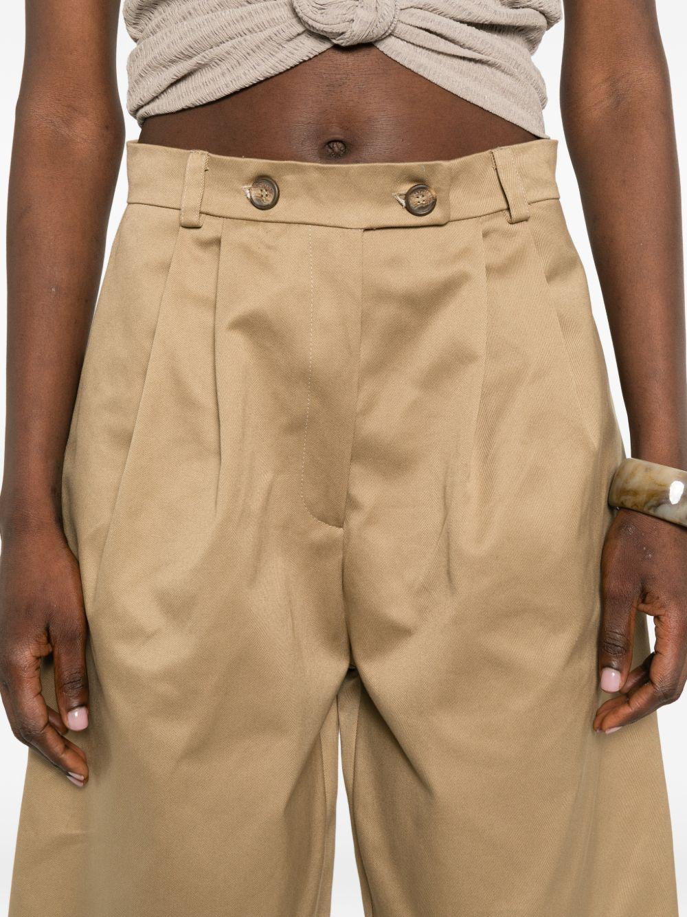 Pantaloncini con pieghe in beige Batakovic - donna 