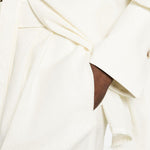 Shorts con fibbia e pieghe in bianco Batakovic - donna 