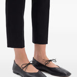 Ballerine Sway con punta quadra in nero 