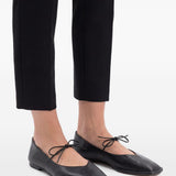 Ballerine Sway con punta quadra in nero 