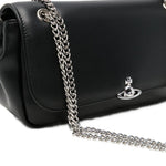 Borsa a spalla con catena in nero 