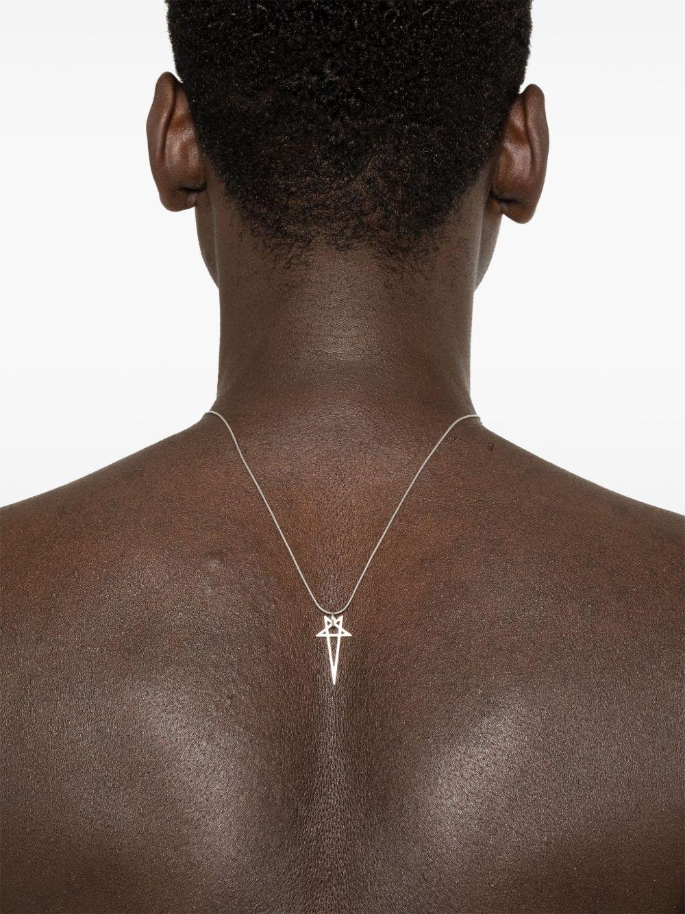 Collana con ciondolo a pentagramma in argento 