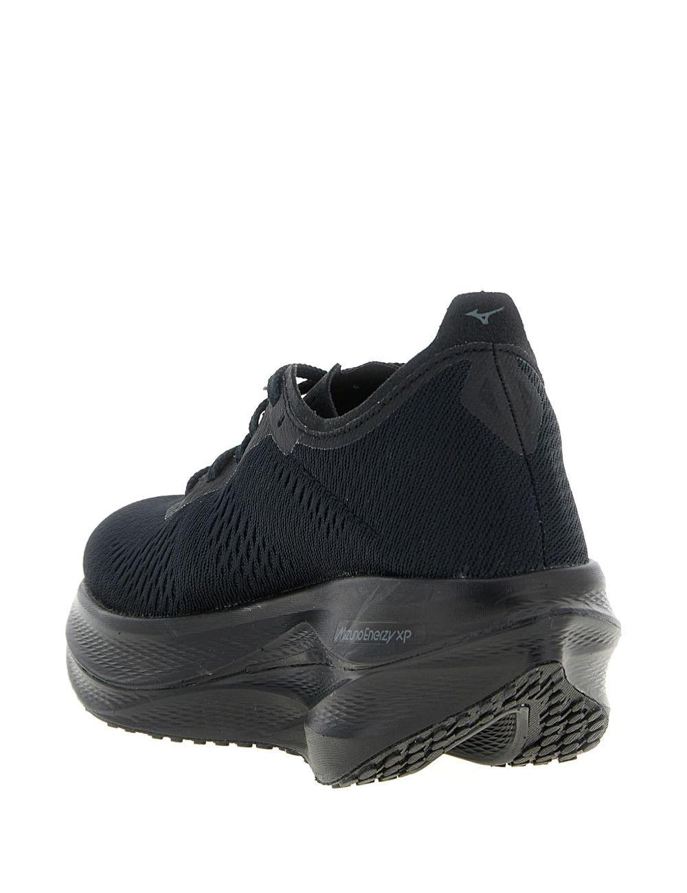 Sneakers Perforate Wave Rebellion Pro 3  in nero 