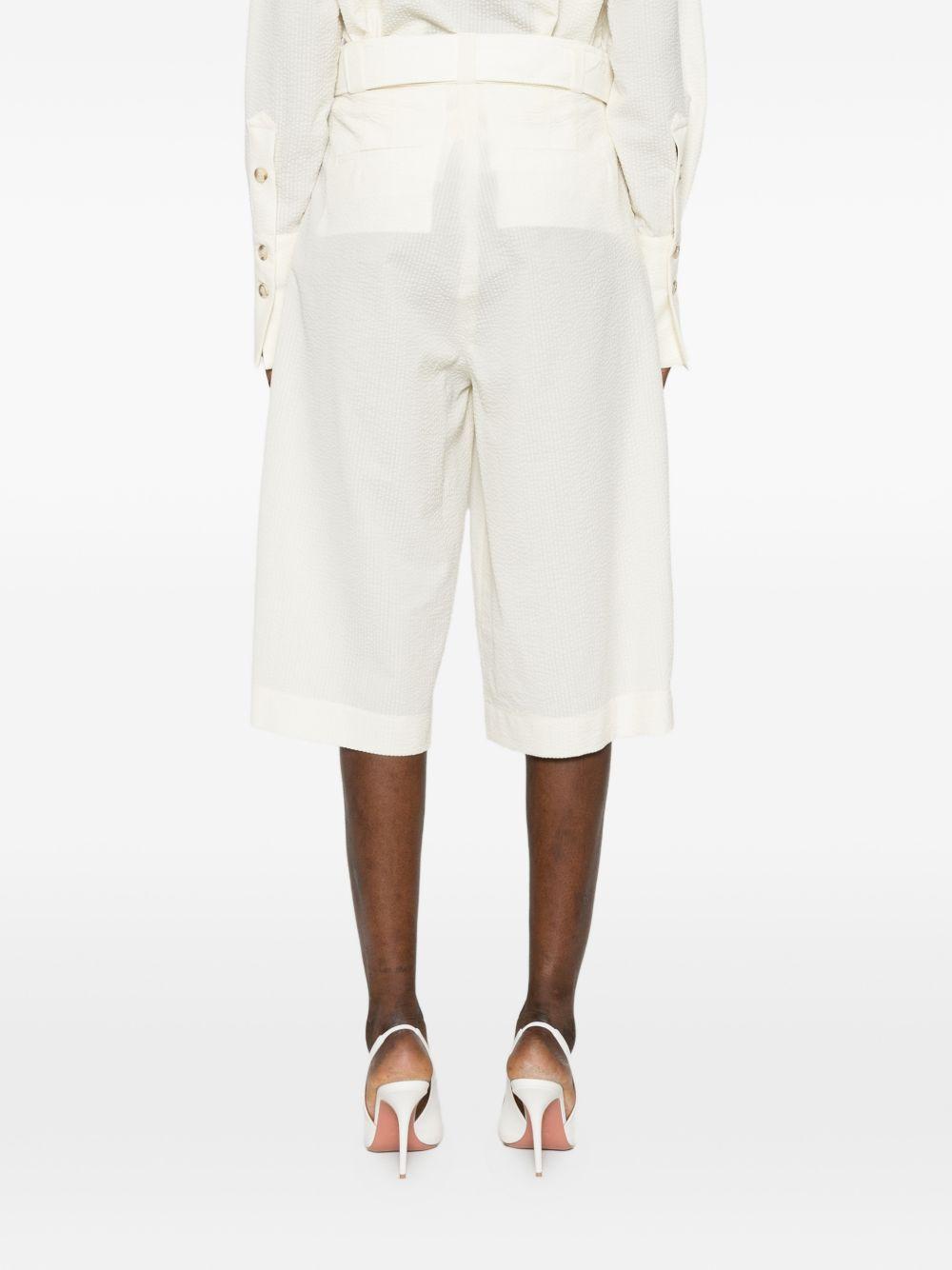 Shorts con fibbia e pieghe in bianco Batakovic - donna 