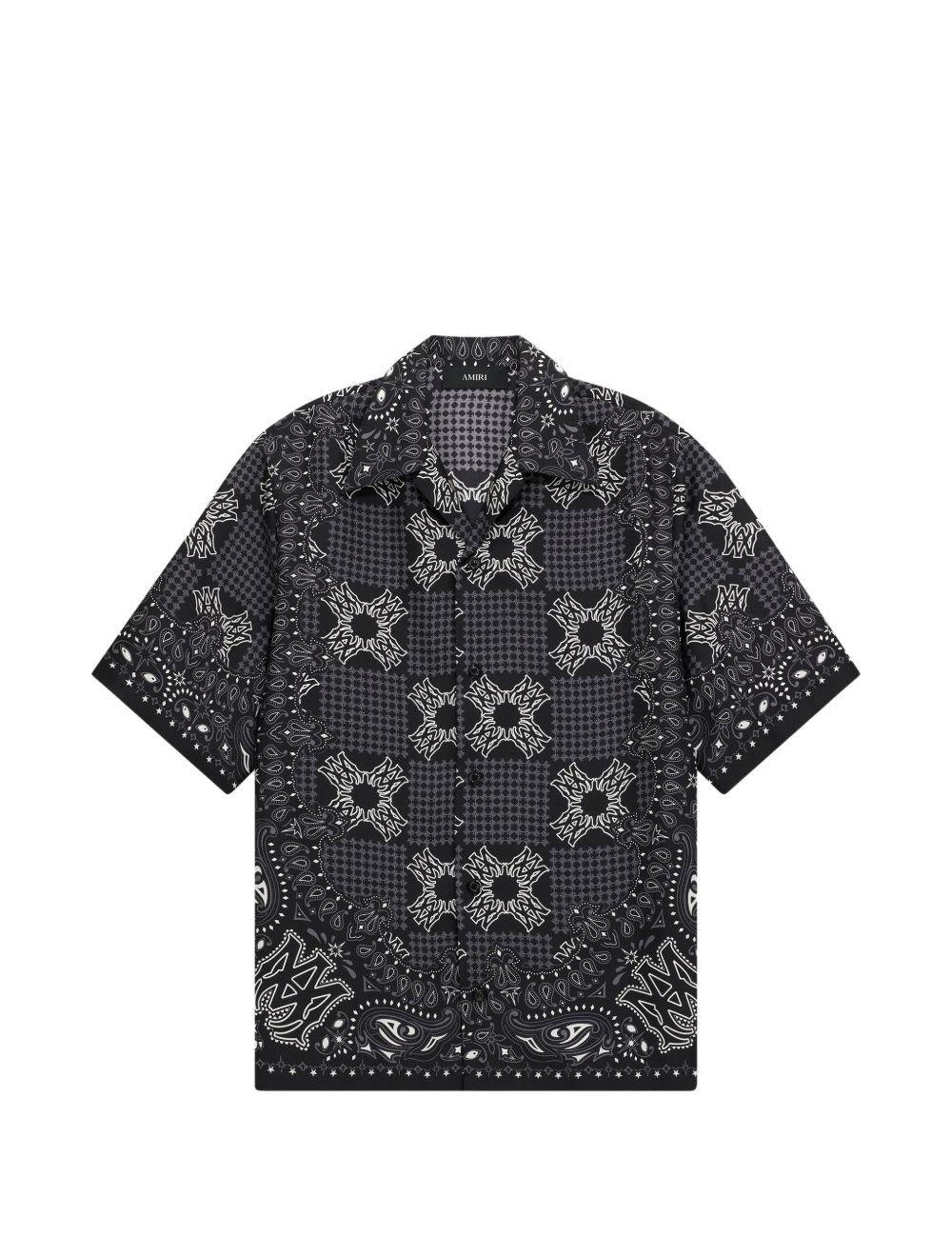 Camicia a maniche corte con stampa bandana in nero 