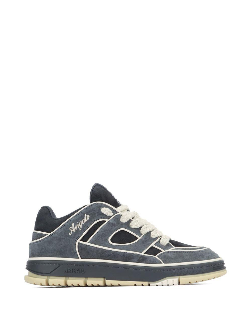 Sneakers in pelle scamosciata in nero Axel arigato - uomo 