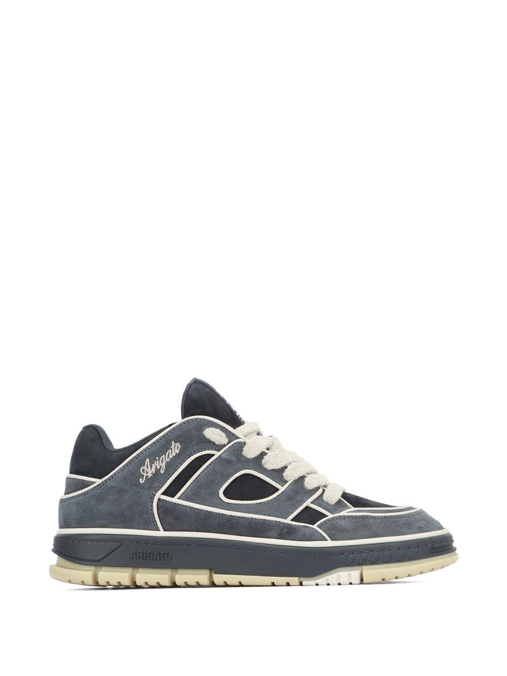Sneakers in pelle scamosciata in nero Axel arigato - uomo 