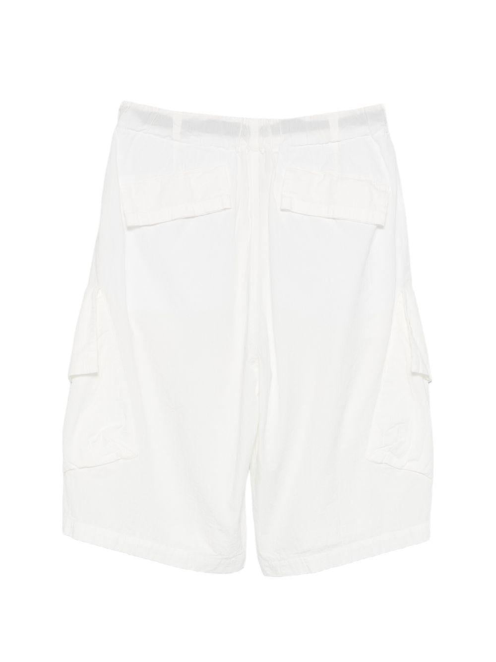 Pantaloncini con chiusura a fibbia in bianco Undercover - uomo 