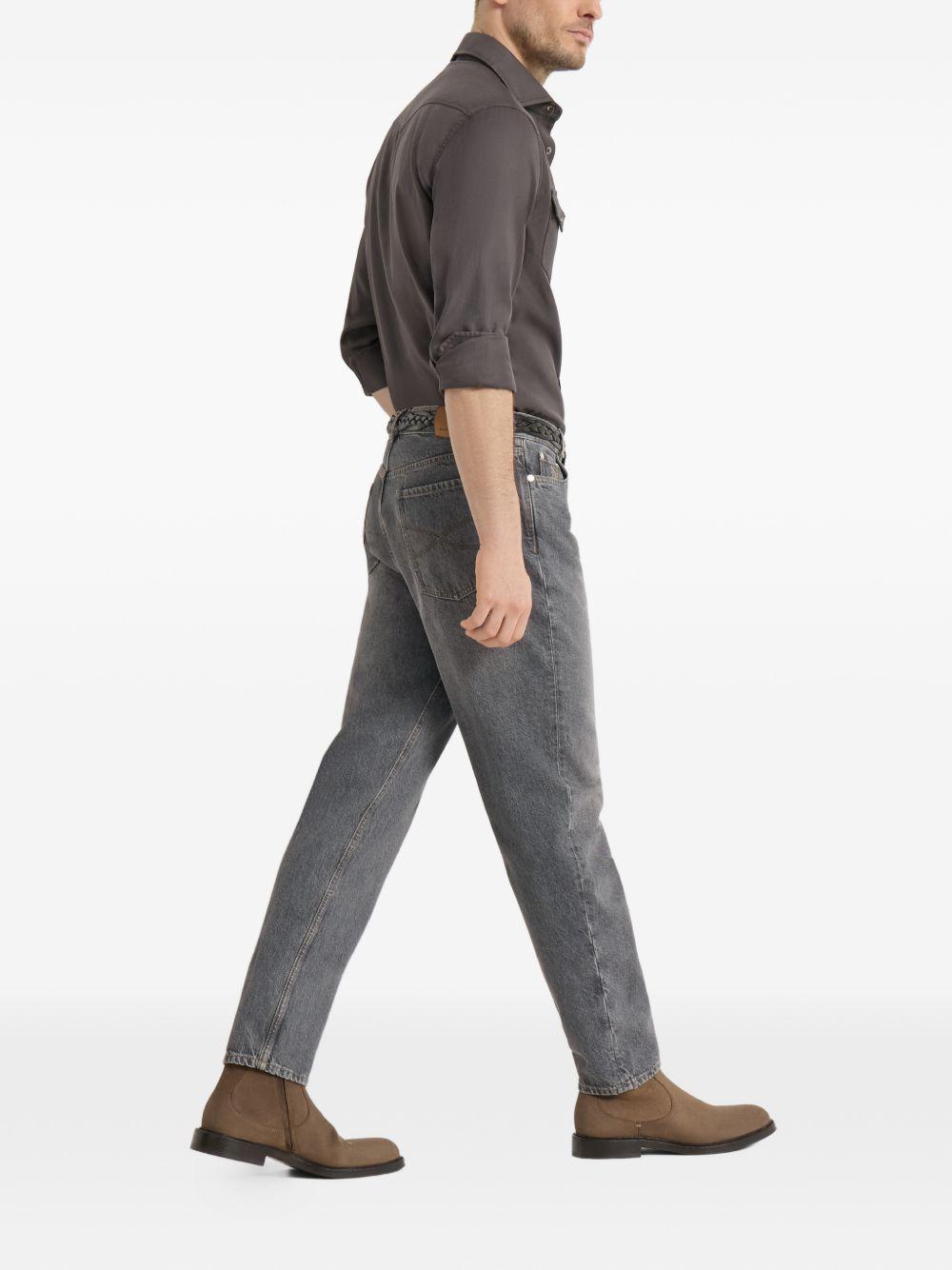 Jeans a cinque tasche in denim grigio con vestibilità iconica. In grigio Brunello cucinelli - uomo 