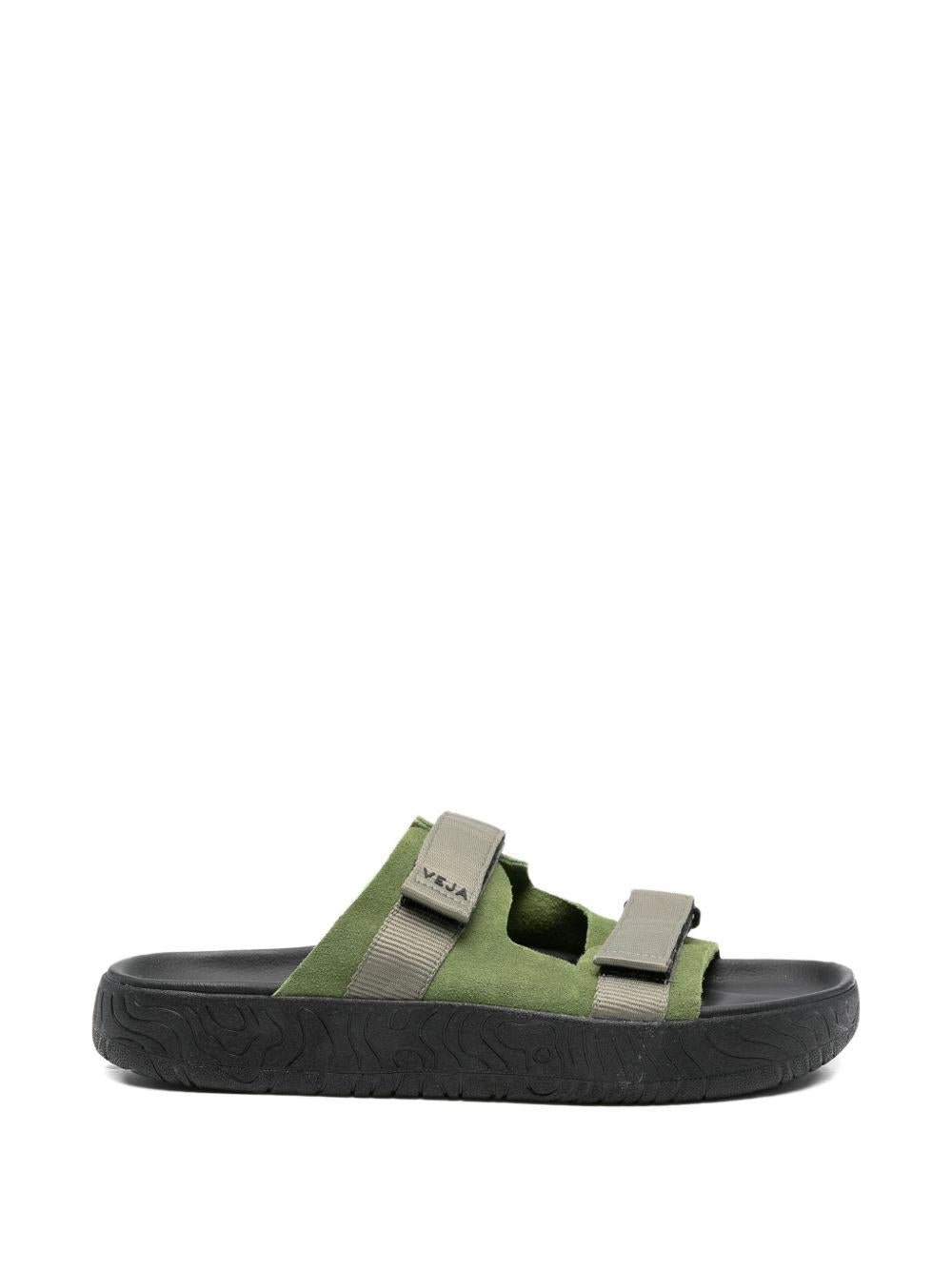 Ciabatte in camoscio in nero Veja - uomo 