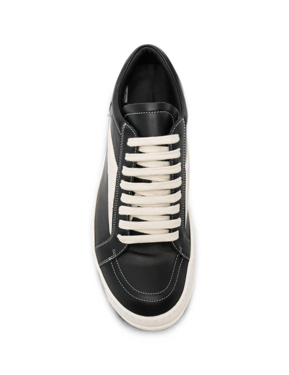 Sneakers basse vintage in pelle in nero 
