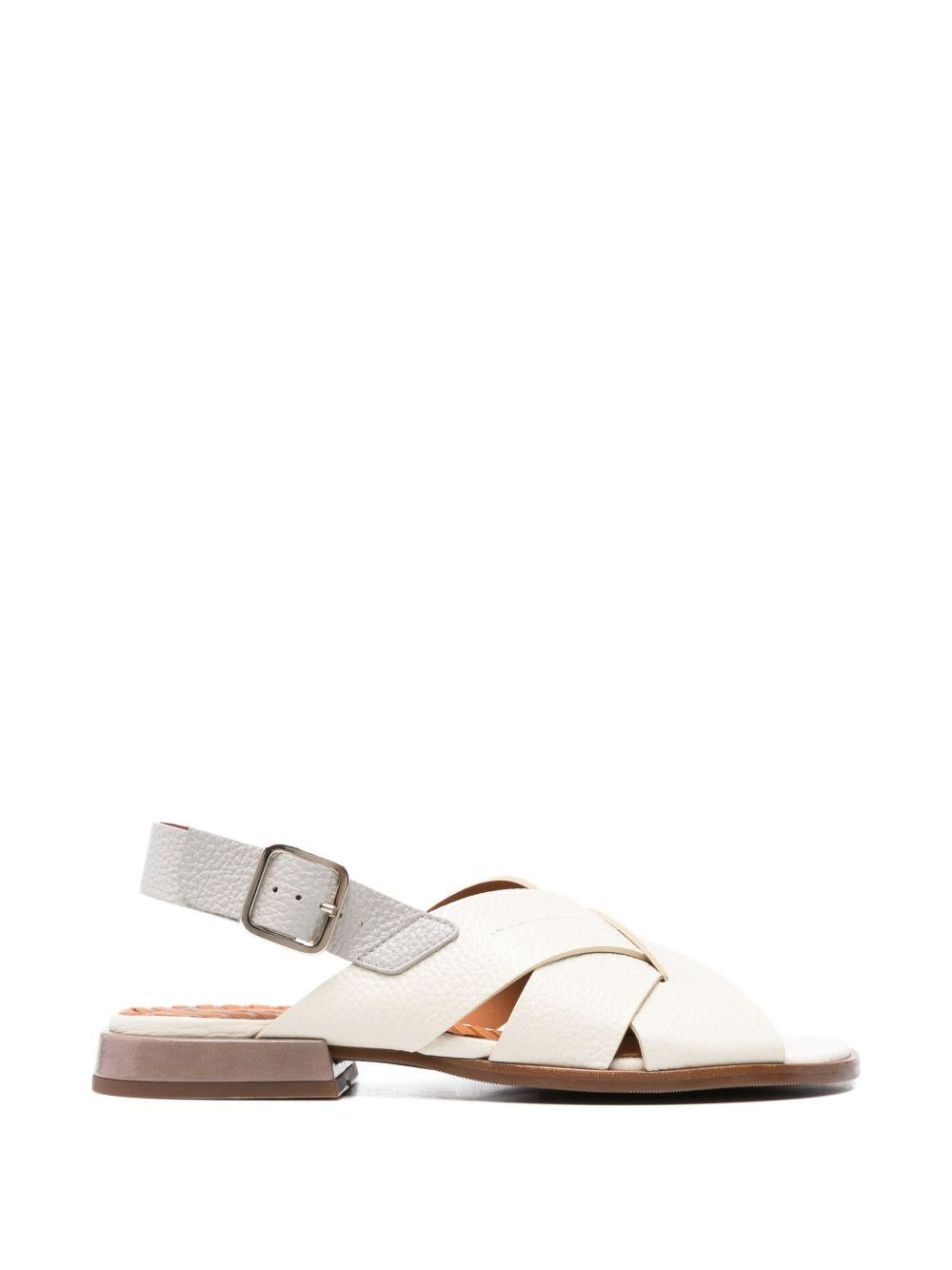 Sandali in pelle in bianco Chie mihara - donna 