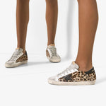 Sneakers super-star con stampa leopardata in marrone e nero - donna 