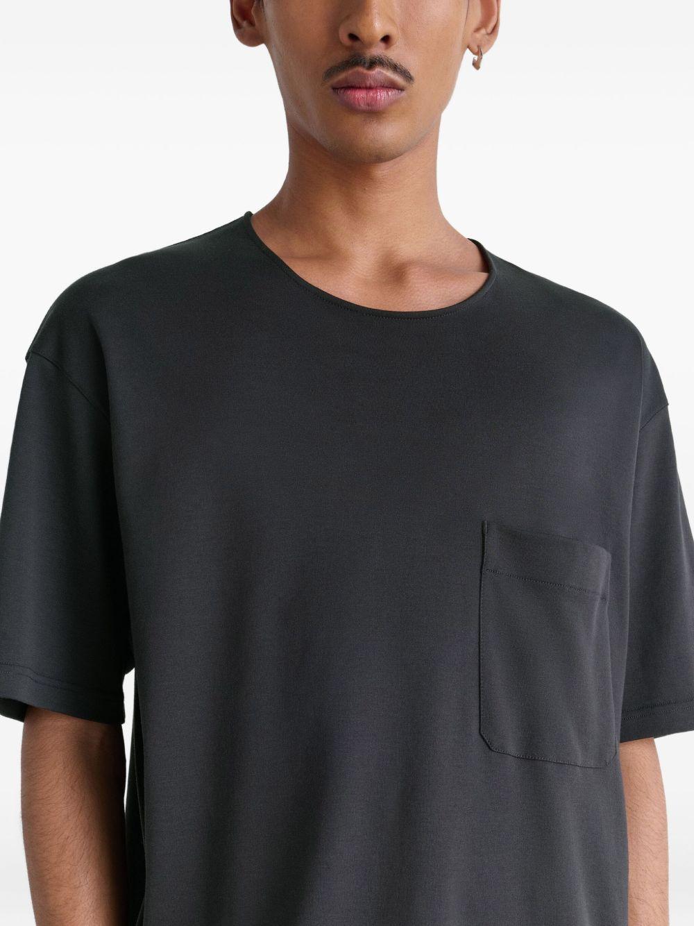 T-shirt girocollo con tasca applicata in nero Lemaire - uomo 