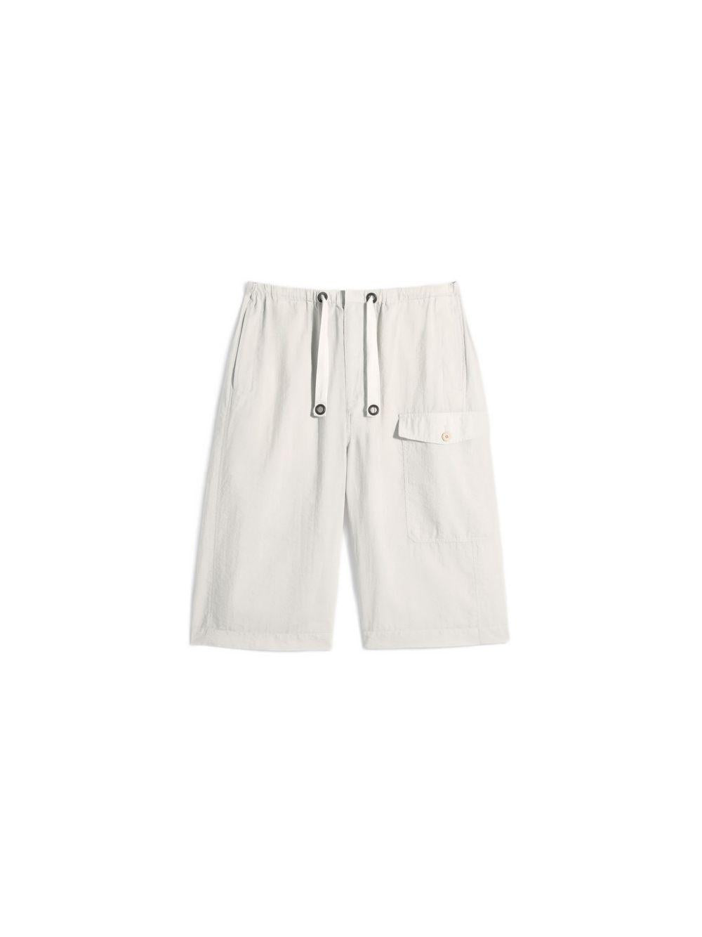 Shorts con tasca cargo in beige Lemaire - uomo 