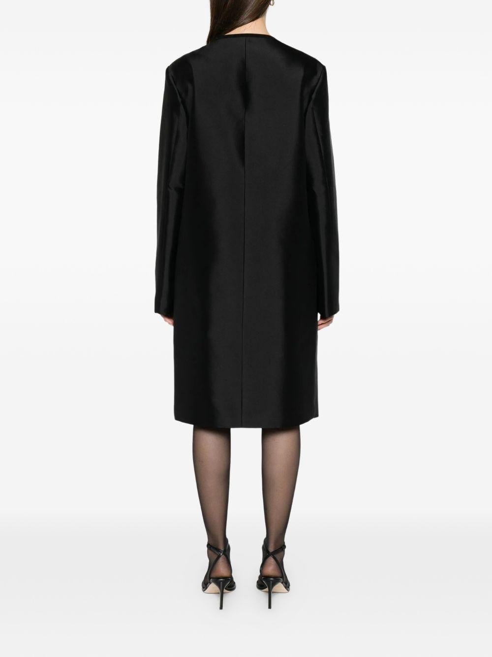 Cappotto senza colleto in seta in nero Toteme - donna 