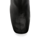 Stivaletti con tacco in pelle in nero 