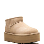 Stivaletti classic ultra plartform in beige Ugg - donna 