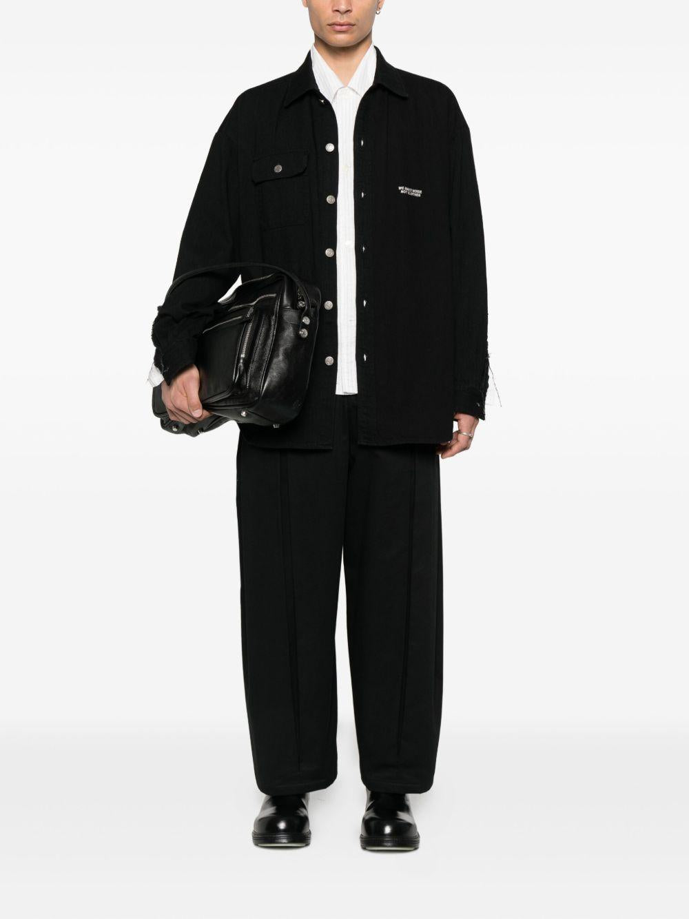 Camicia con abbottonatura in nero Undercover - uomo 