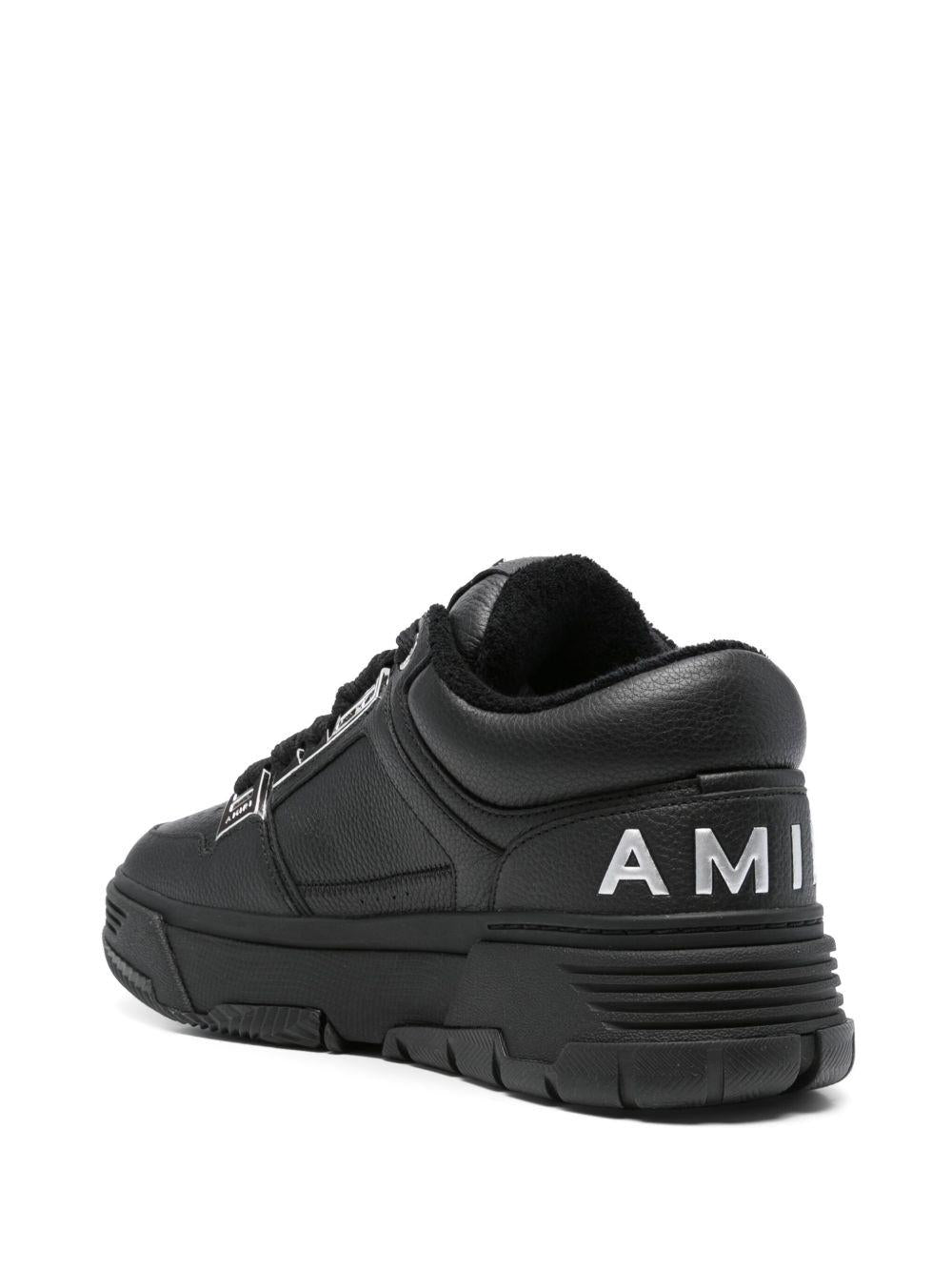 Sneakers in pelle con logo 