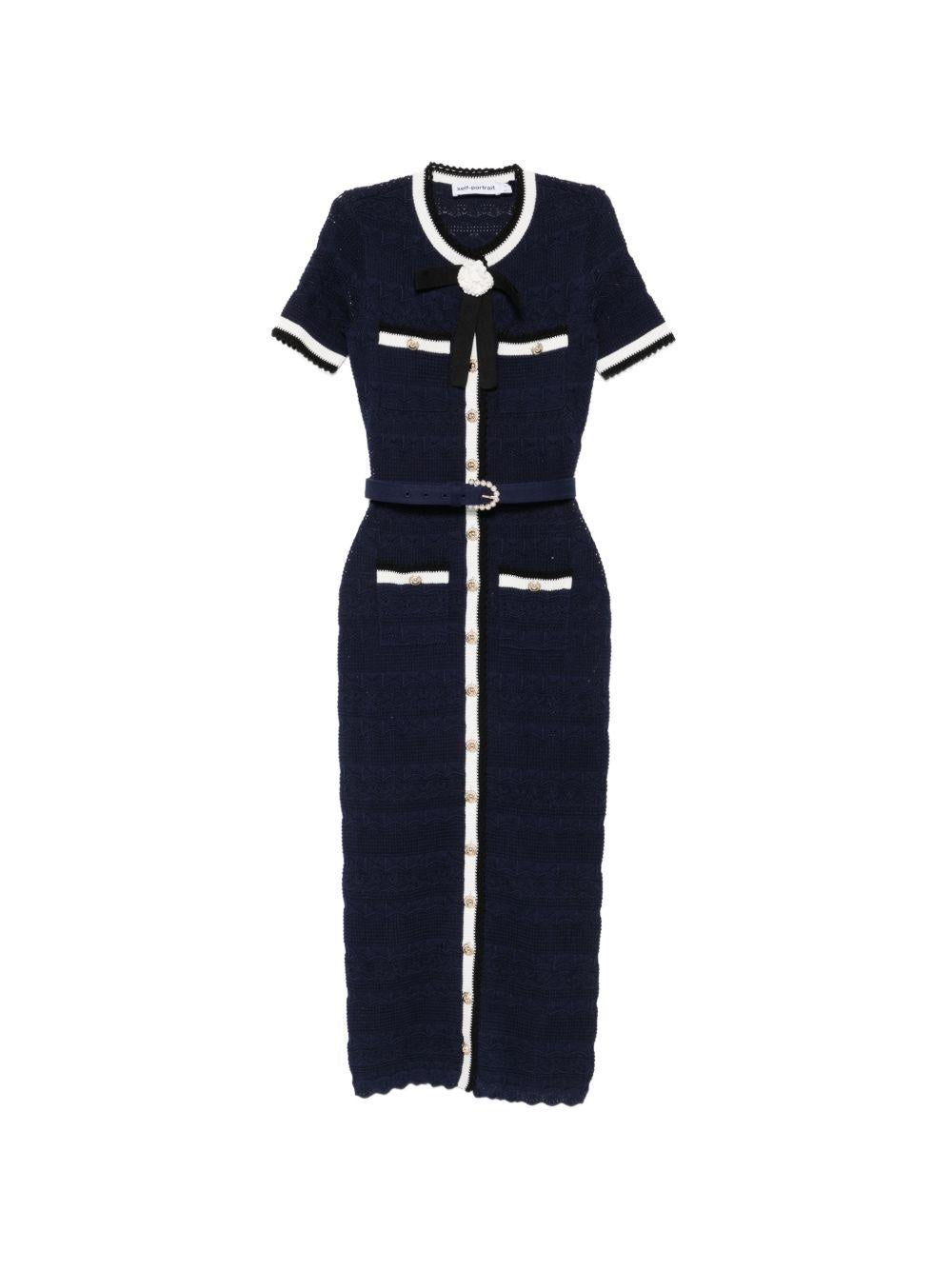 Abito midi con cintura e fiocco in blu 