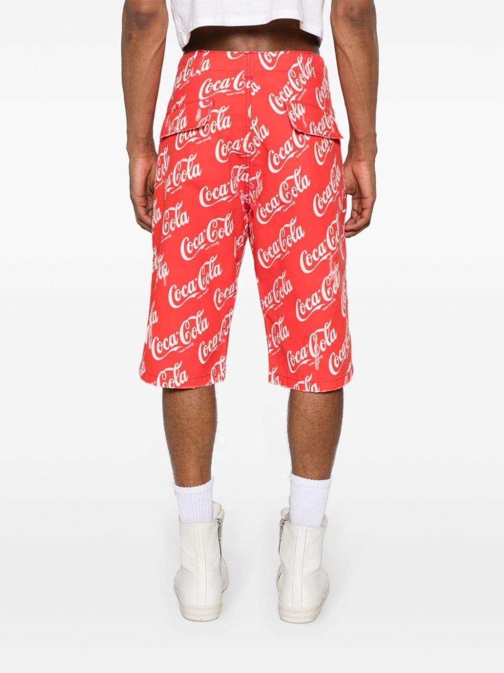 Bermuda Coca-Cola con stampa in rosso - uomo 