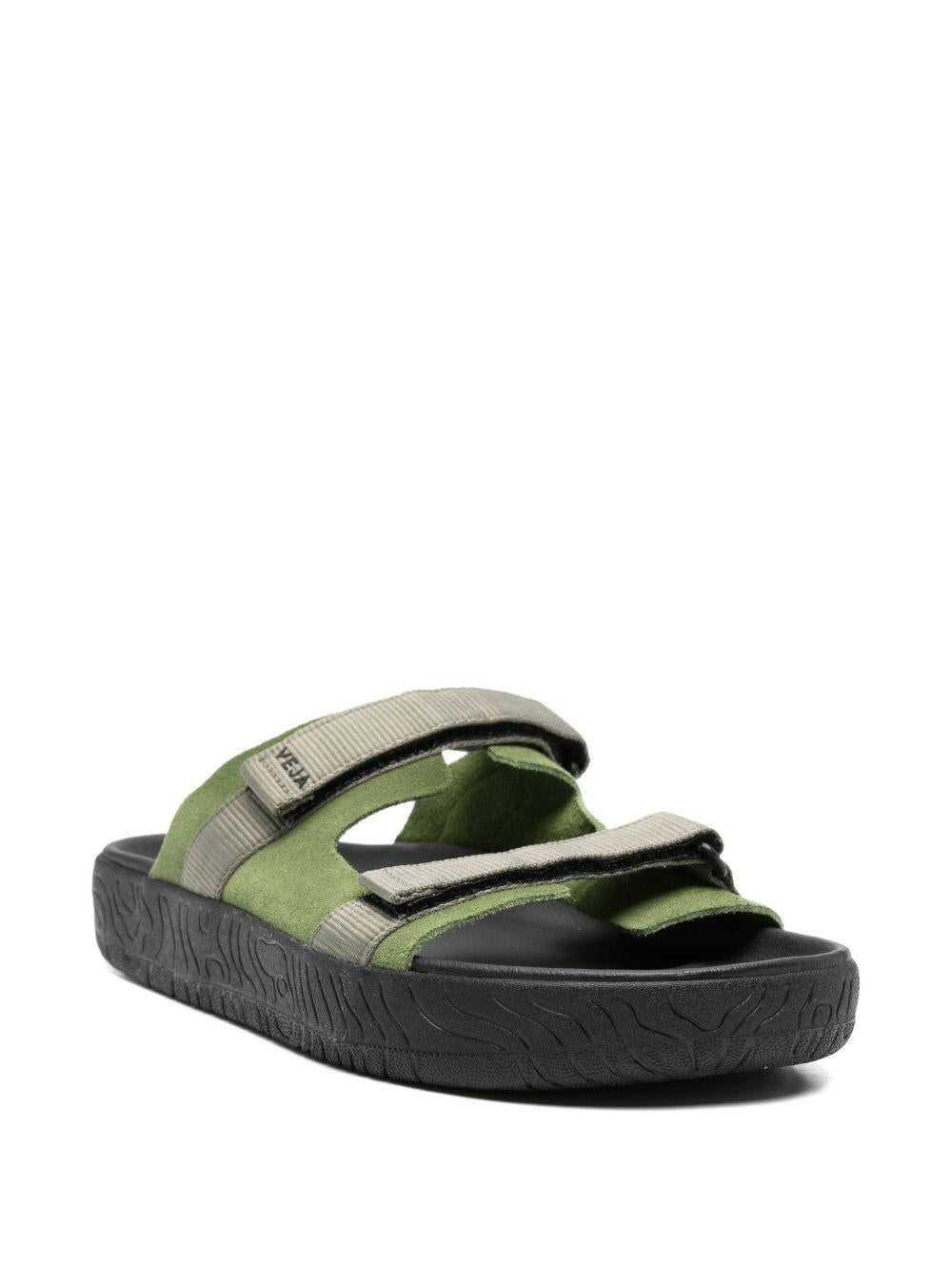 Ciabatte in camoscio in nero Veja - uomo 