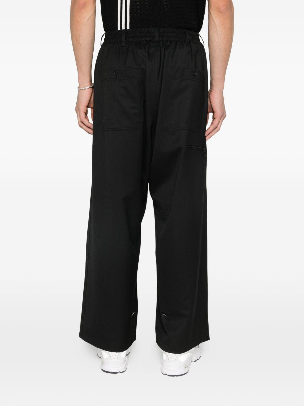 Pantaloni con coulisse in nero Y-3 - uomo 