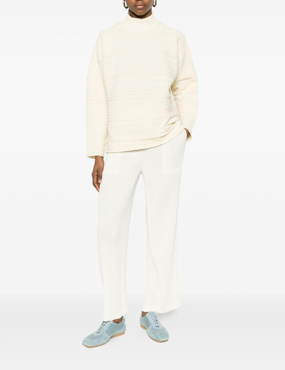 Pantaloni con pieghe in bianco Issey miyake  - donna 