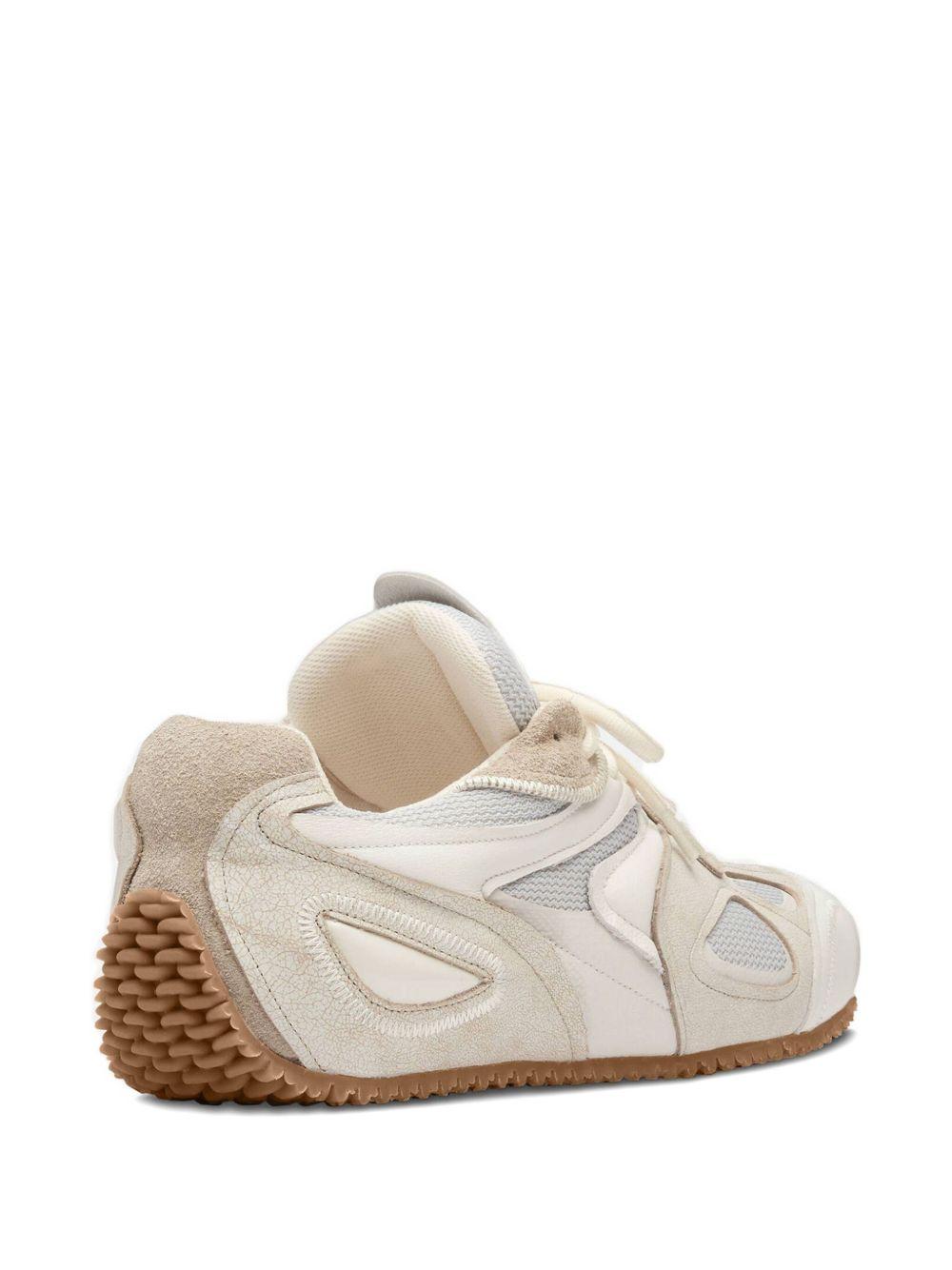 Sneakers basse slow runner in bianco Axel arigato - uomo 