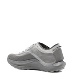 Sneakers con lacci in grigio 