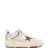 Sneakers con decorazioni a stella in bianco Golden goose - uomo 